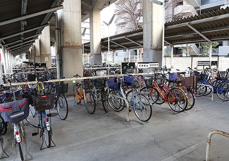 小阪駅前東自転車駐車場